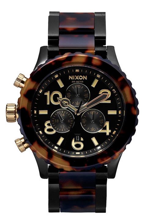 stores that sell nixon watches